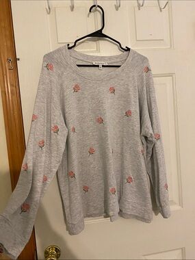 Workshop Republic Clothing Heather Gray Floral Rose-Print Long Sleeve Top